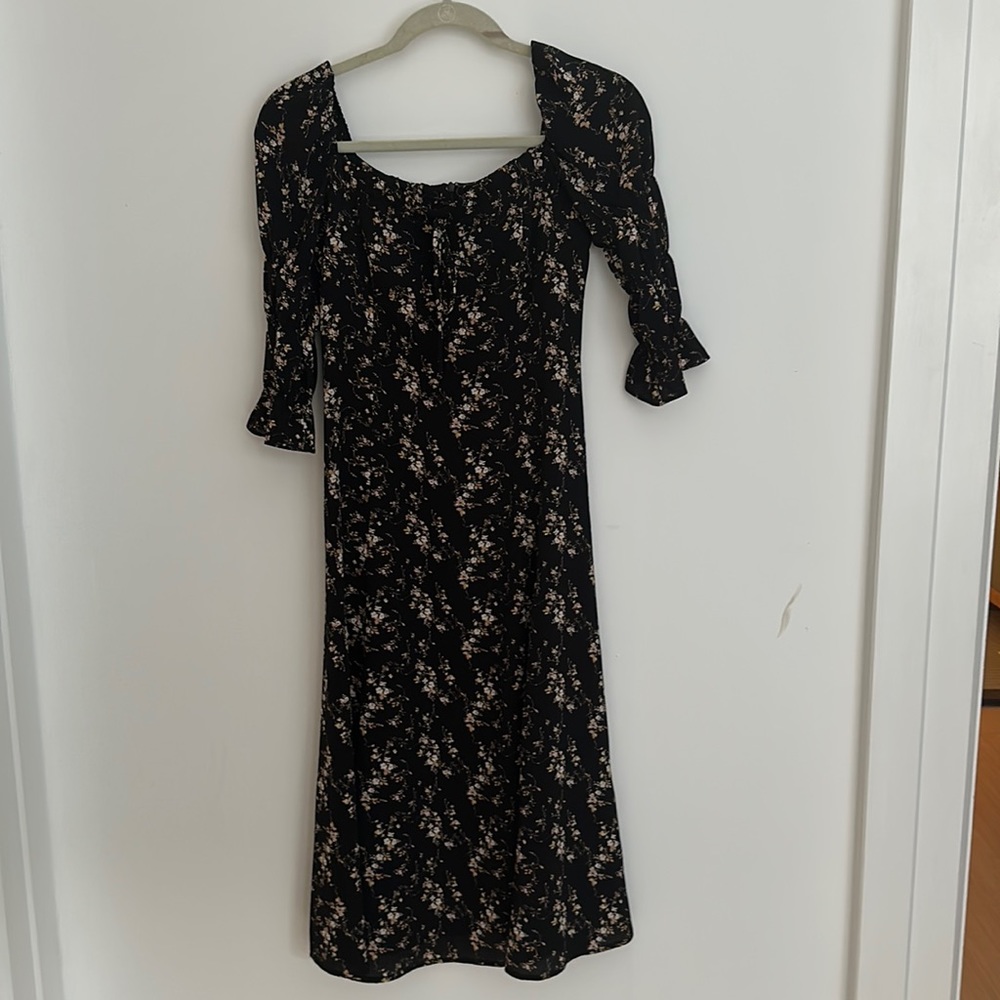 O.P.T. (Faithful the Brand) NWT - size S) MIDI black floral dress